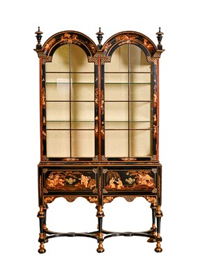Furniture & Attic/Collectors Items Image