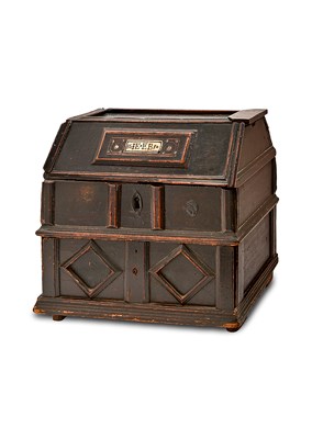 November Fine Art, Antiques & Collectors Sale Image